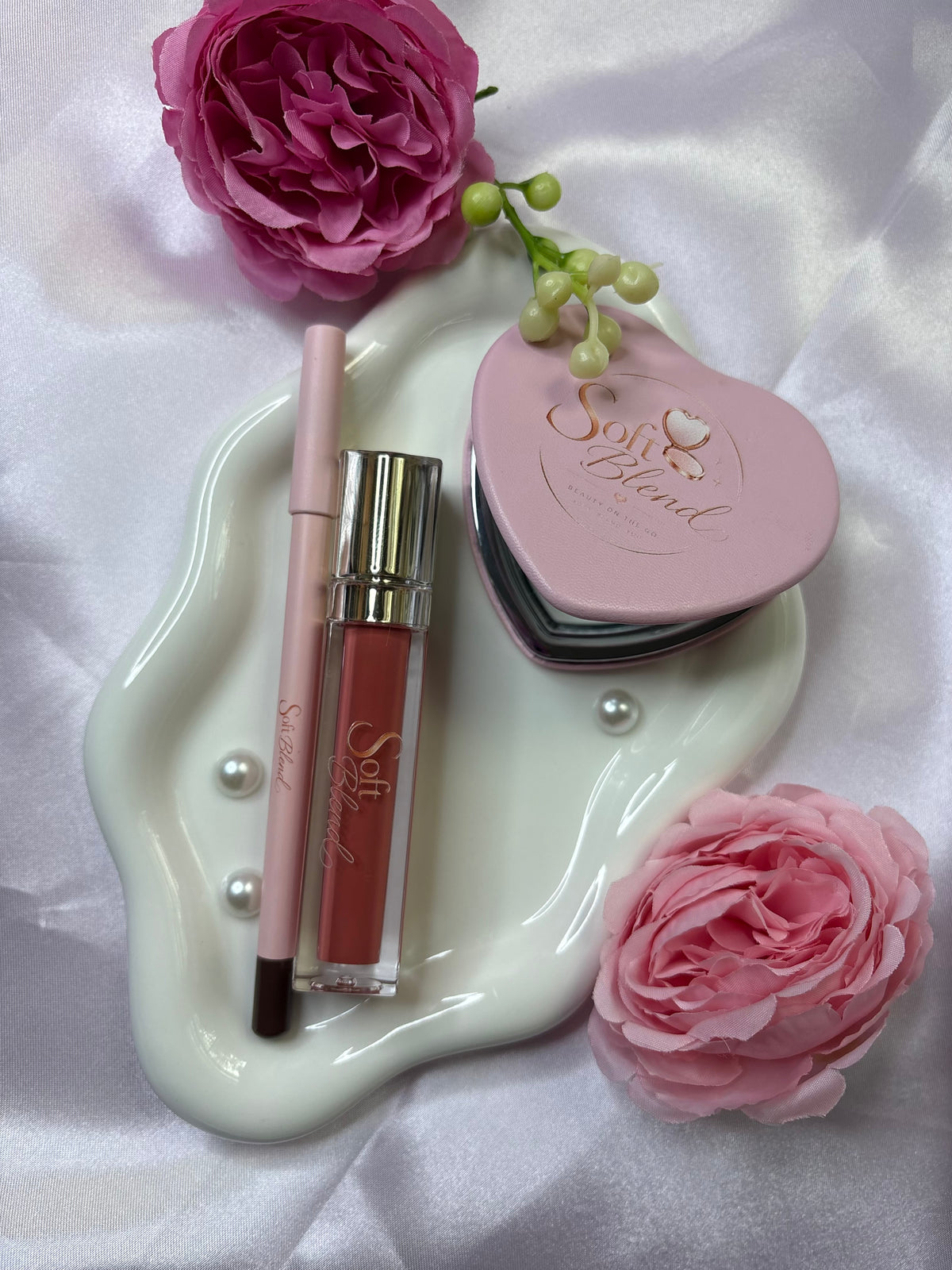 Soft Blend Lip Combo + Heart Mirror